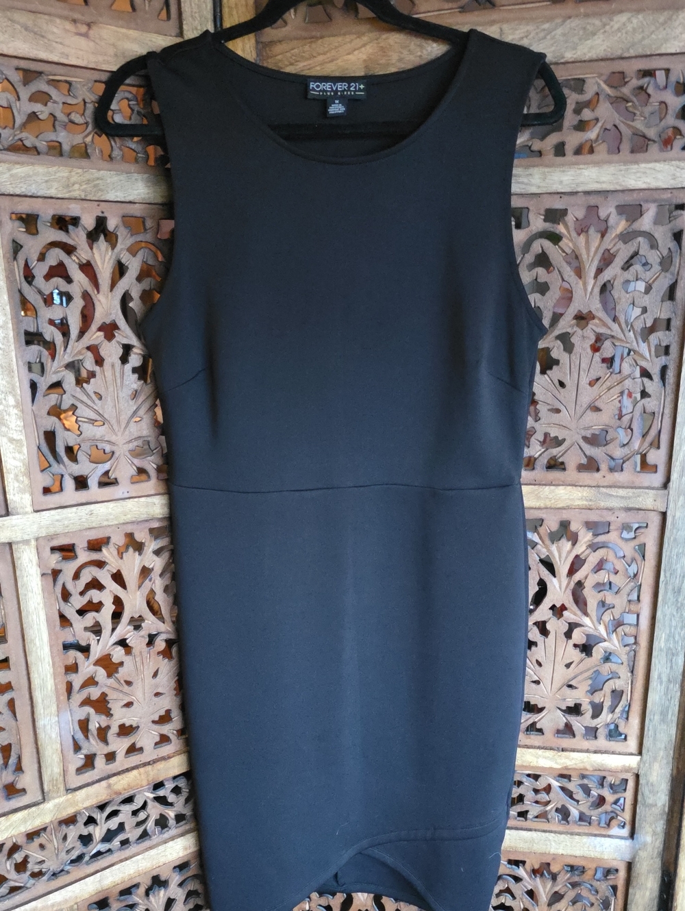 Forever 21 Black Sleeveless Sheath Dress with Crew Neck